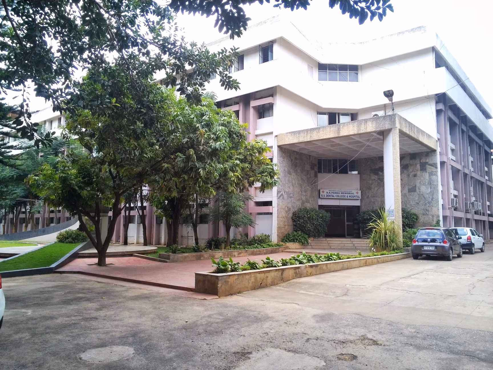 RV dental academic and clinical environment
